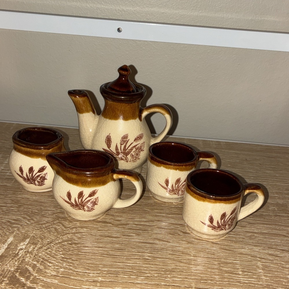 Small ,Miniature Stoneware Pottery 6 pc‎ Tea Set Brown w/Wheat Design